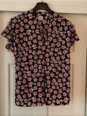 CAbi Harmony Blouse - Style #5347 - Black Floral Short-Sleeve V-Neck